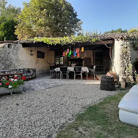 Hébergement de vacances La Vieille Maison De Maître *